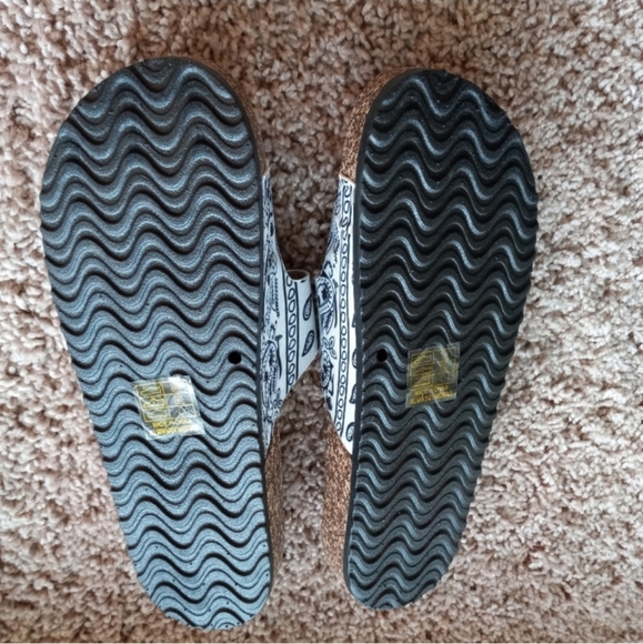 Anna Paisley Bandana Pattern Glory Cork Sandals - Picture 5 of 7